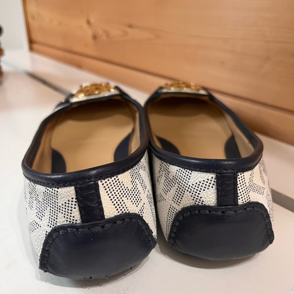 Michael Kors Navy and White Flats 7.5 - Picture 12 of 12